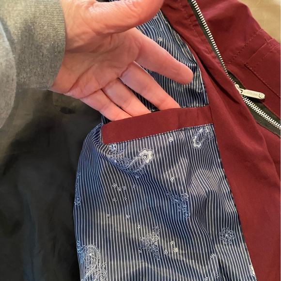 👗 Sandbank Sandmore Maroon Bomber Jacket - Picture 3 of 7